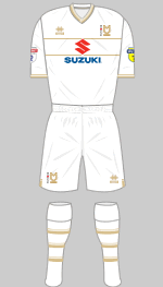 MK Dons 2019-20 1st kit